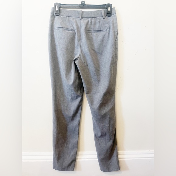 Uniqlo Light Gray Skinny Classic Pull On Pant - Picture 2 of 3